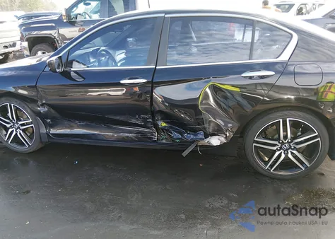 2017 Honda Accord Sport z USA, uszkodzony, nr VIN 1HGCR2F54HA026240